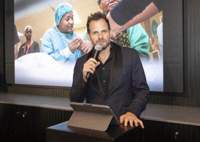 MC for the evening, Nik Rabinowitz