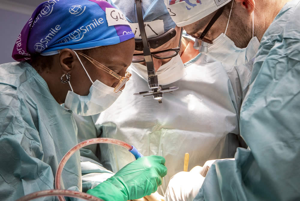 free cleft surgery